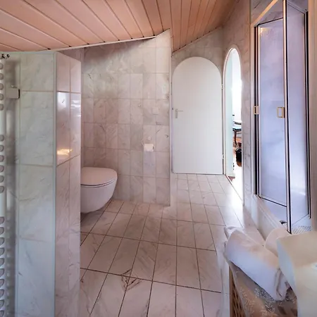 アパート Homely In A Romantic With Sauna&gym Münsing