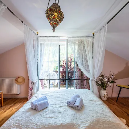 아파트 Homely In A Romantic With Sauna&gym *